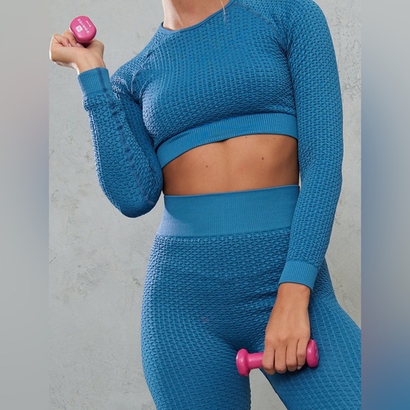 PRETTY LITTLE THING NWOT Blue Leggings W/Matching Long Sleeve Crop Size S - Picture 4 of 15